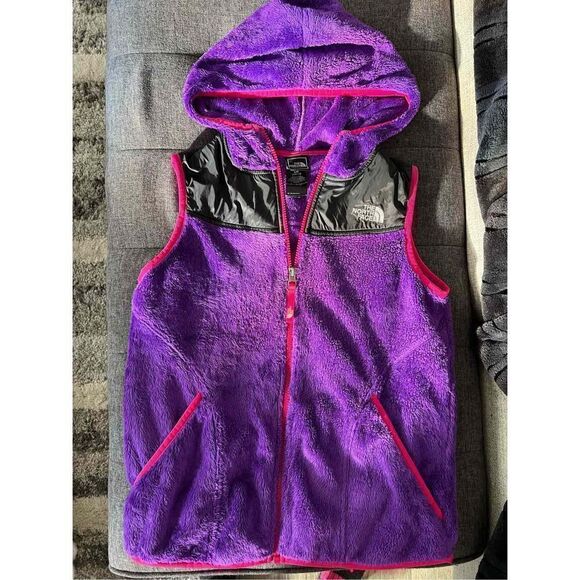 NORTH FACE - Girls Purple & PinkFluffy Vest - Size XL